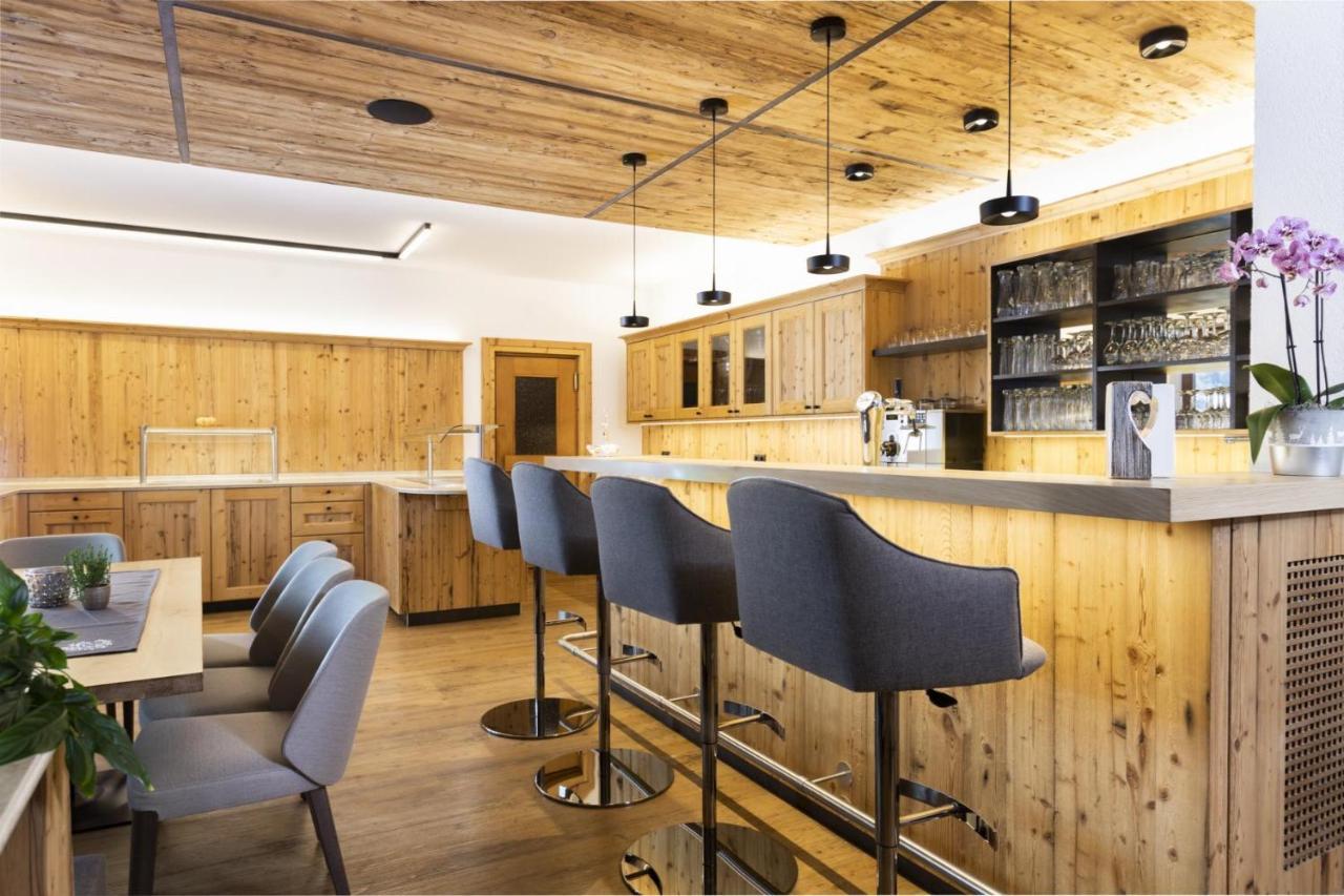 Hotel Garni Tirol Ladis Exterior foto