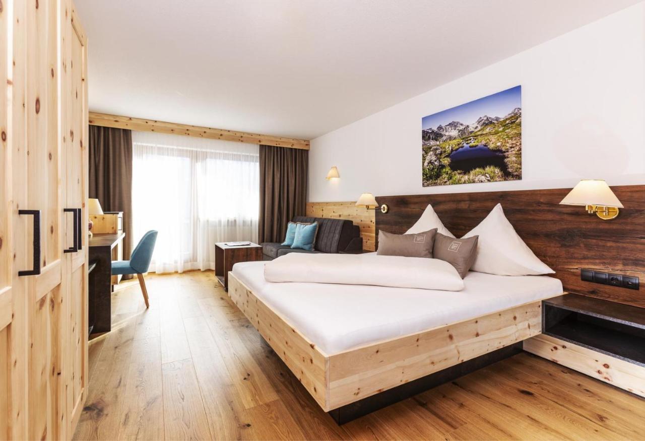 Hotel Garni Tirol Ladis Exterior foto