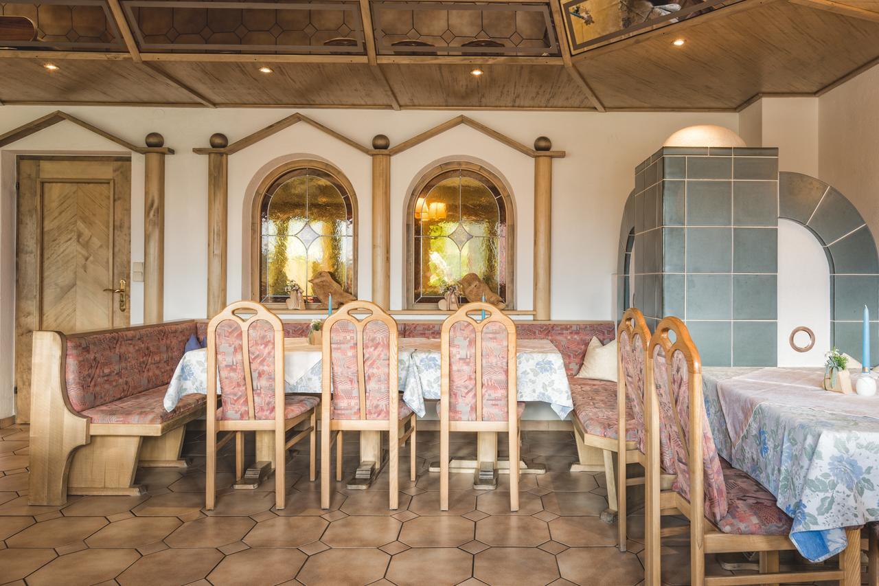 Hotel Garni Tirol Ladis Exterior foto
